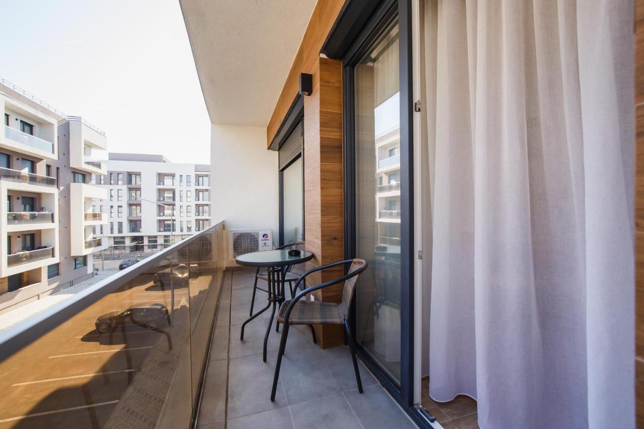 Lovely Home At West Residence Oradea Exteriör bild