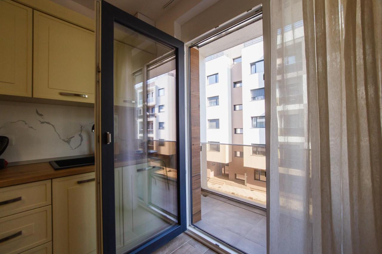 Lovely Home At West Residence Oradea Exteriör bild