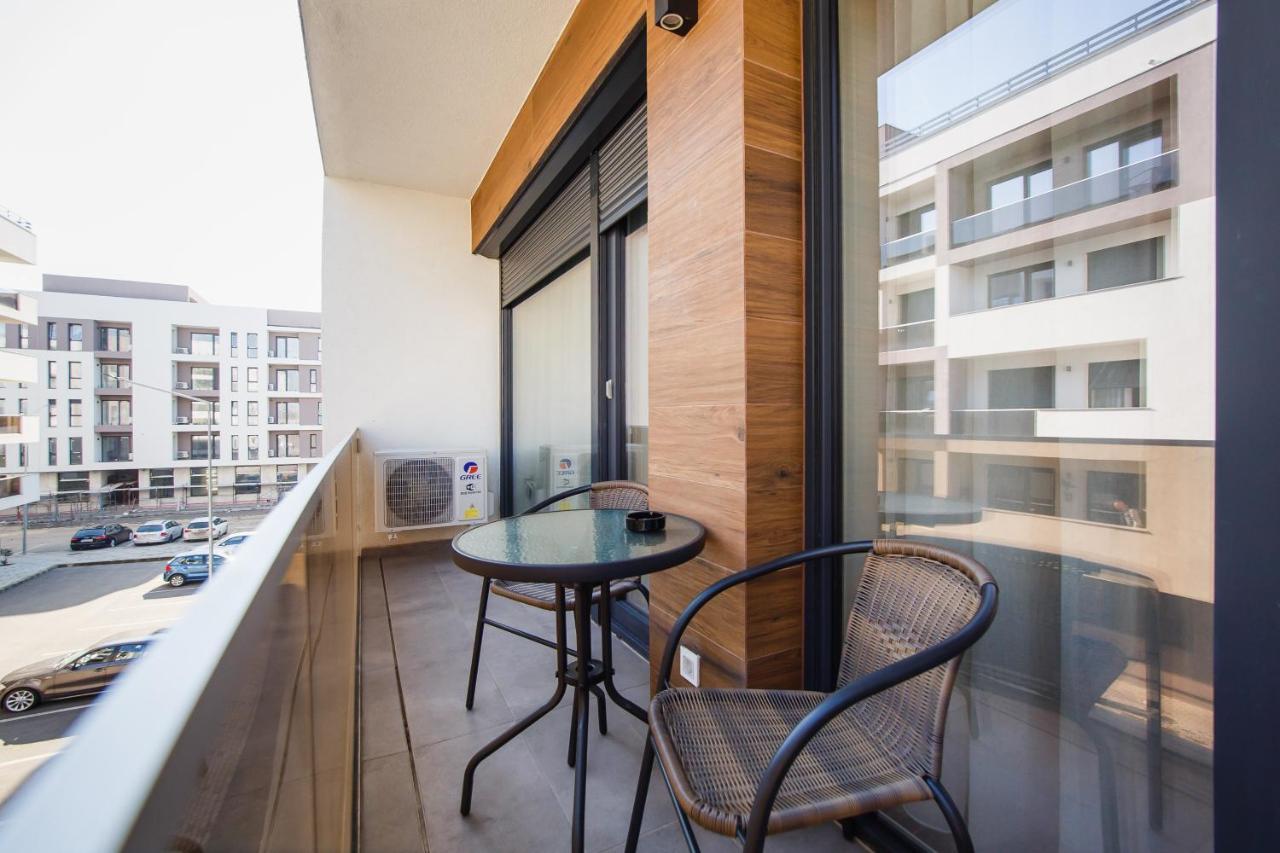 Lovely Home At West Residence Oradea Exteriör bild